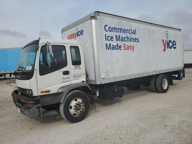 Isuzu T7F