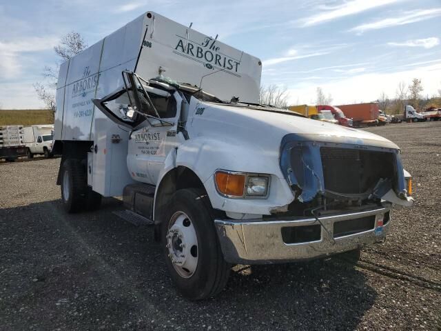 Ford F-750