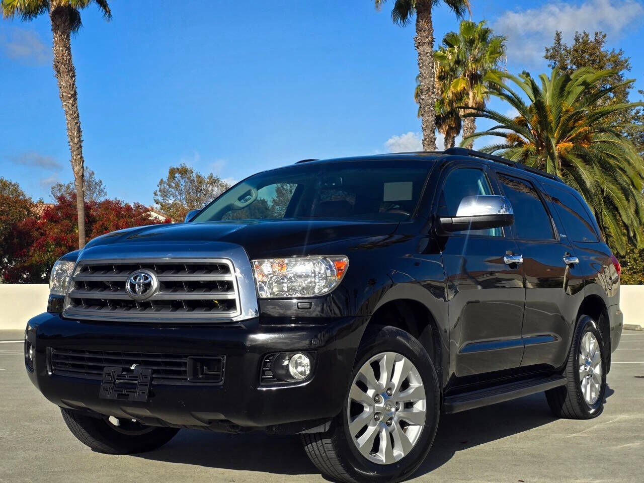 2016 TOYOTA Sequoia