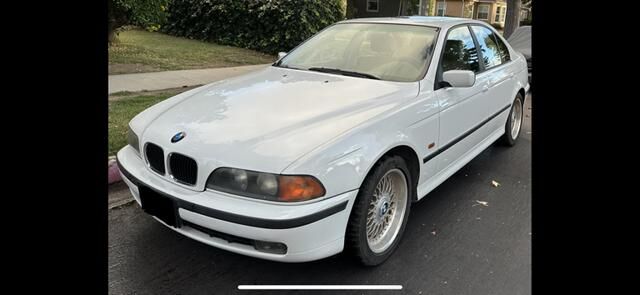 BMW 528i