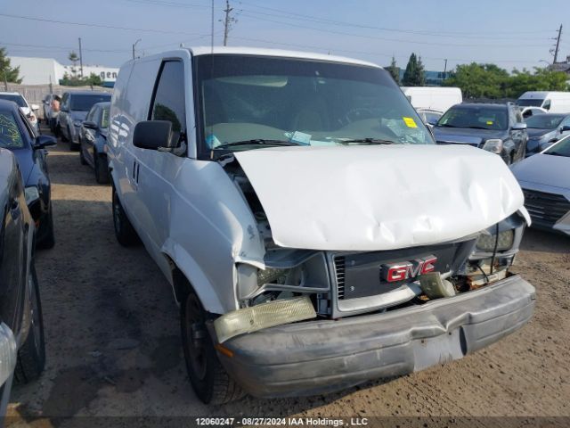 GMC Safari