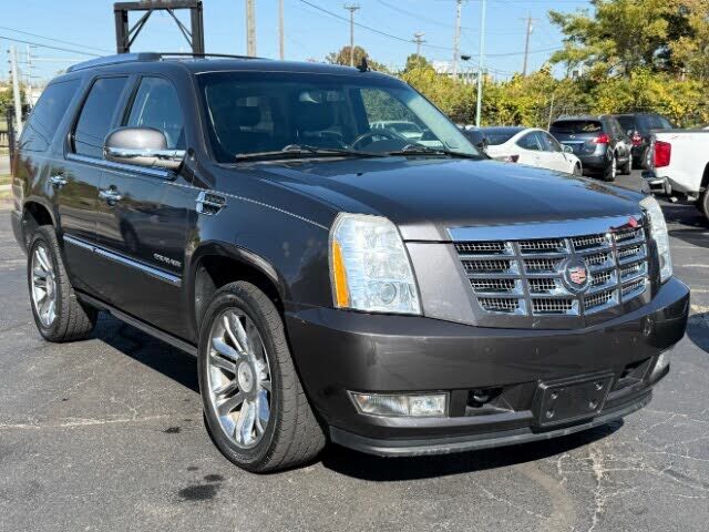 2010 CADILLAC Escalade