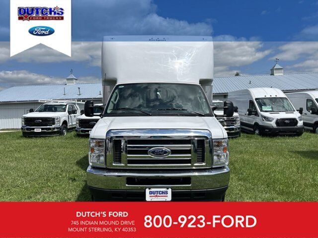 2025 FORD E-450