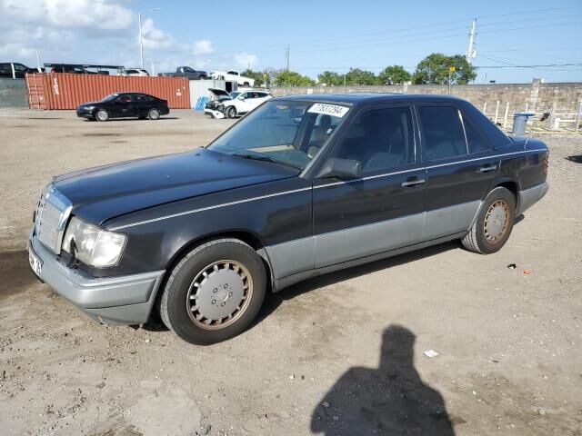 Mercedes-Benz 300