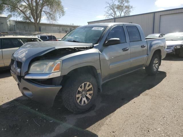 Mitsubishi Raider