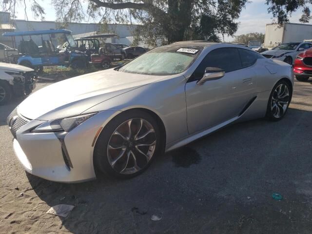 LEXUS