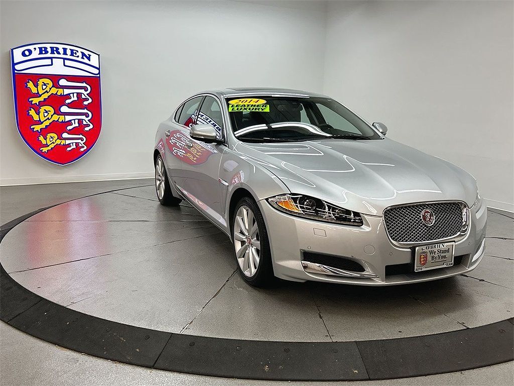 Jaguar XF