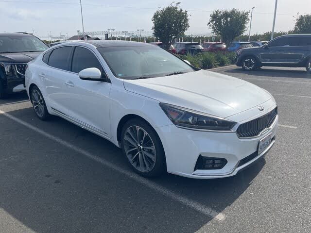 Kia Cadenza