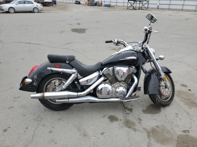 Honda VTX1300R