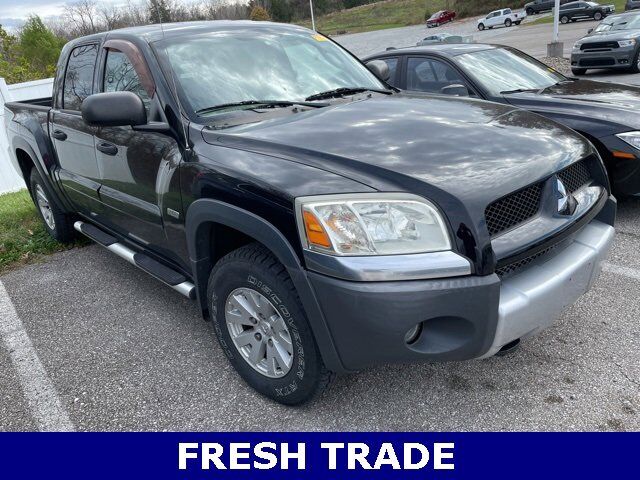 Mitsubishi Raider