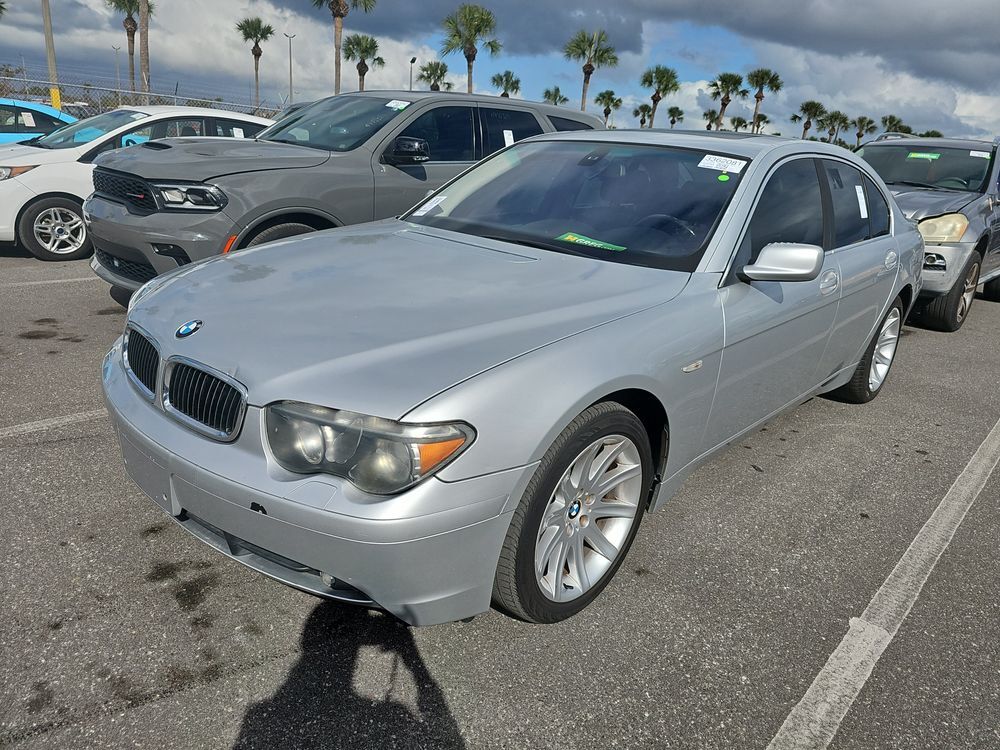 BMW 745i