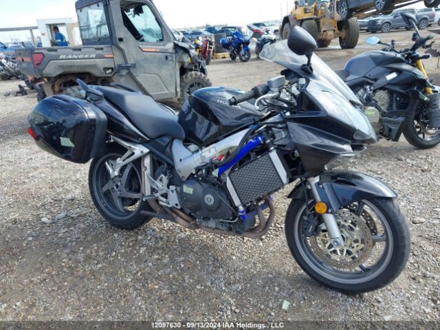 Honda VFR800 (INTERCEPTOR)