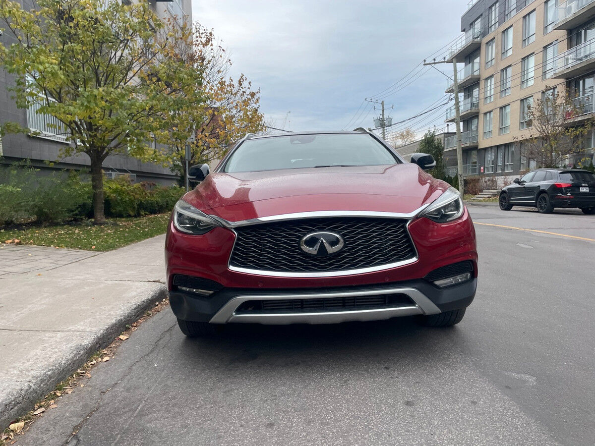 Infiniti QX30