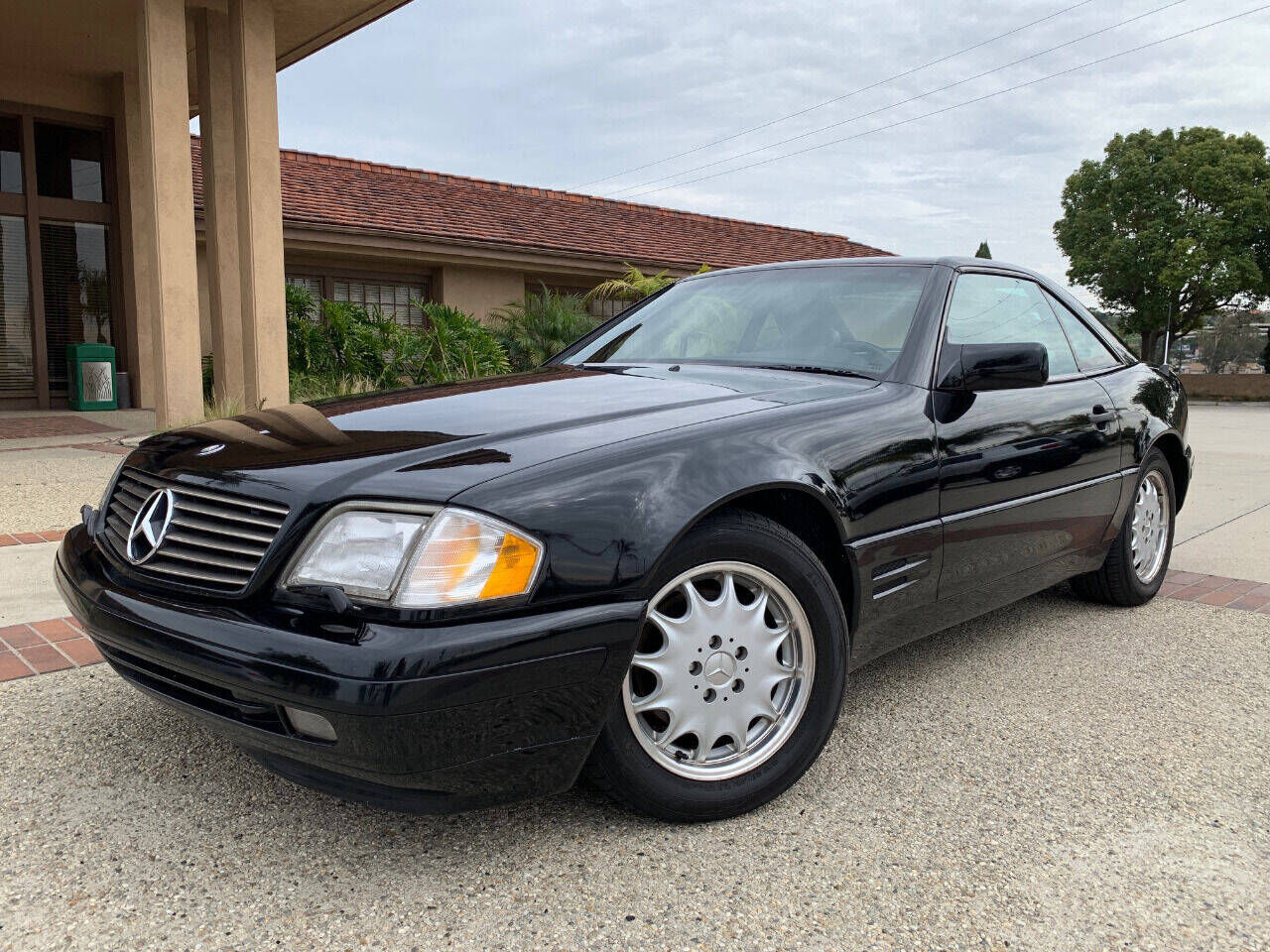 Mercedes-Benz SL-Class