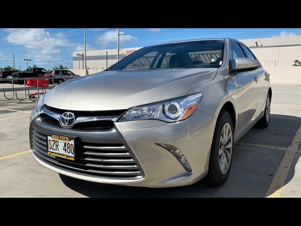 2017 TOYOTA Camry