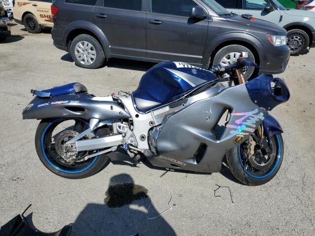 Suzuki GSX1300R