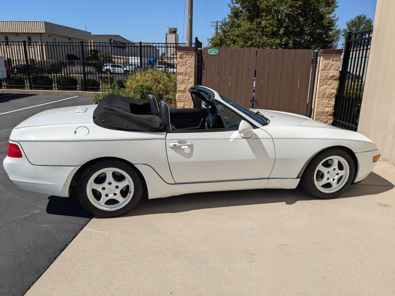 Porsche 968