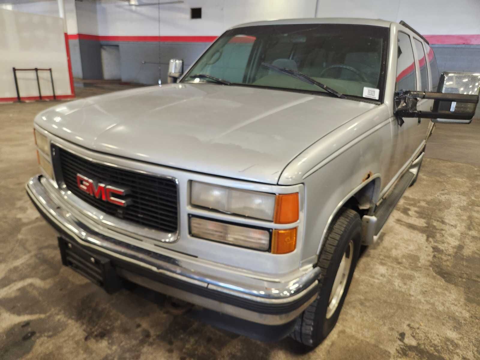 GMC Suburban