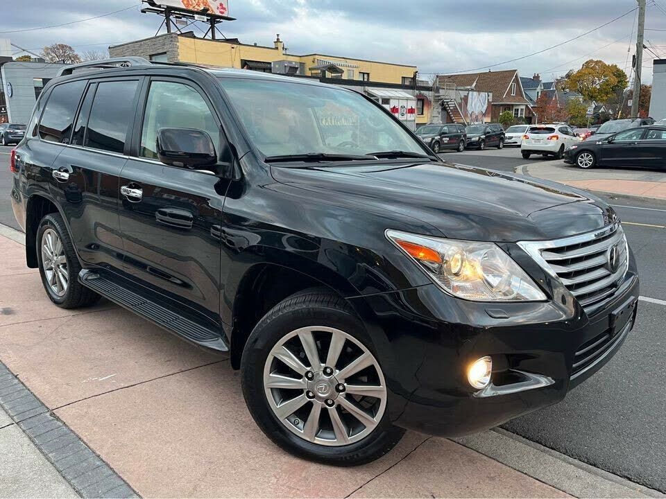 Lexus LX