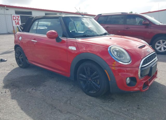 MINI Cooper Convertible