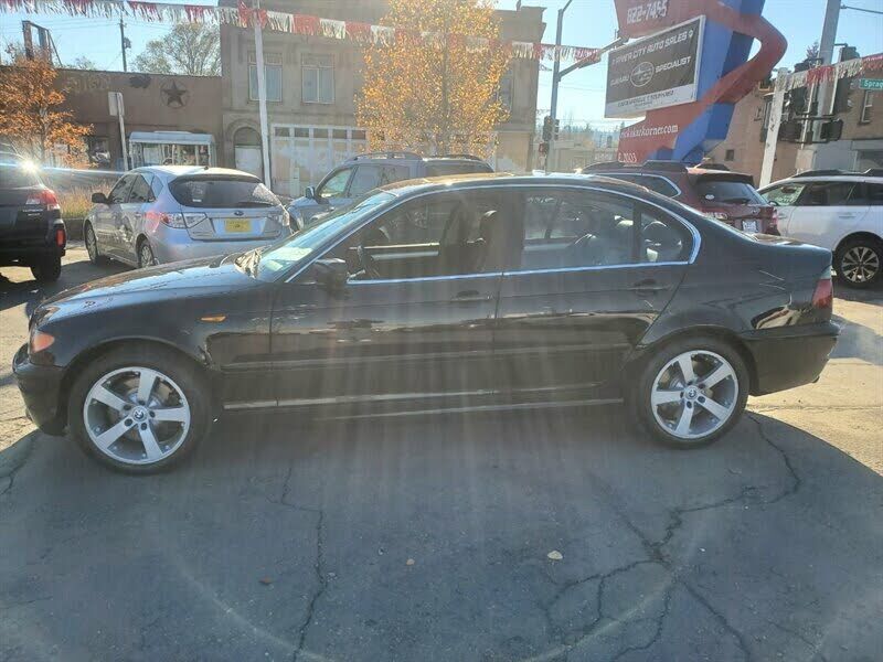 BMW 330i