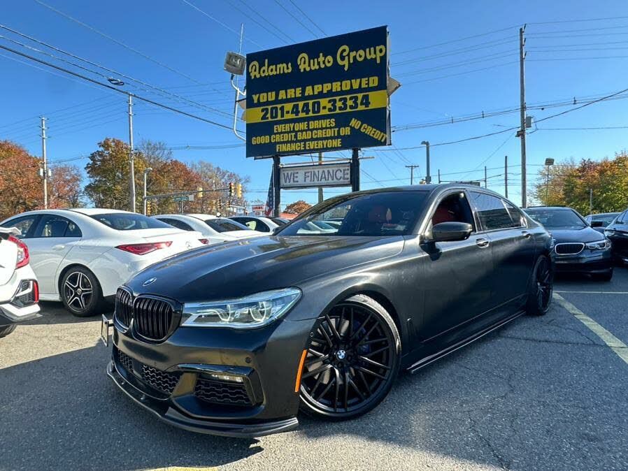 BMW 750i / B7