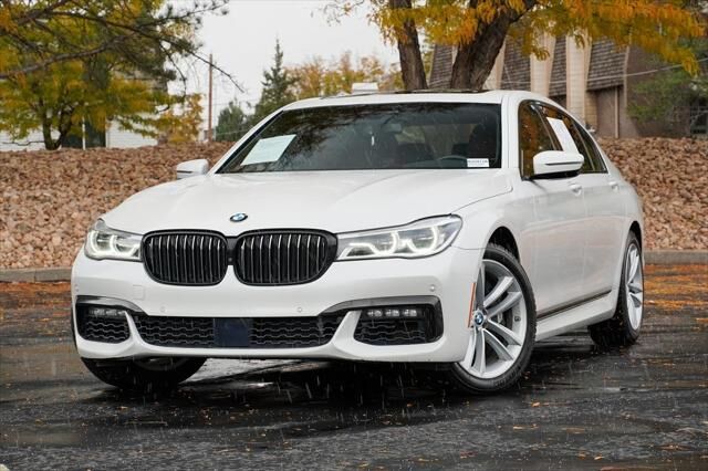 BMW 750i
