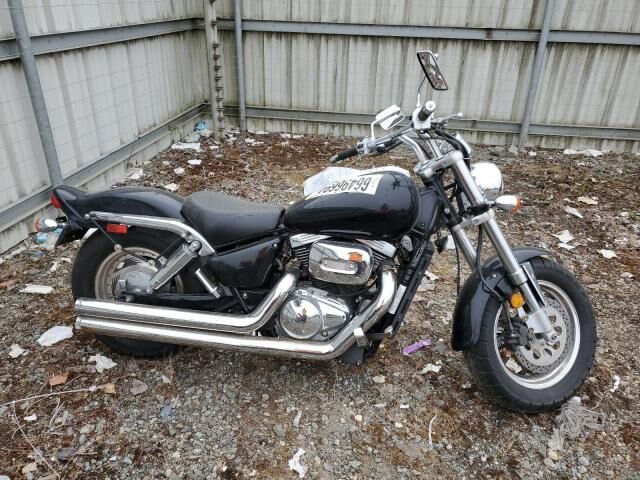 Suzuki VZ800K