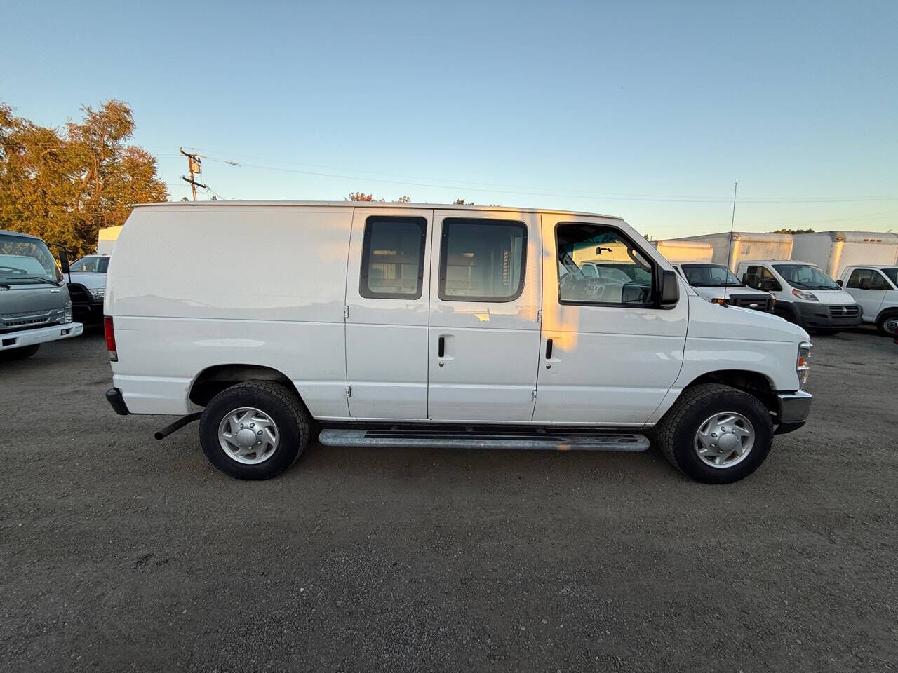 2014 FORD E-250