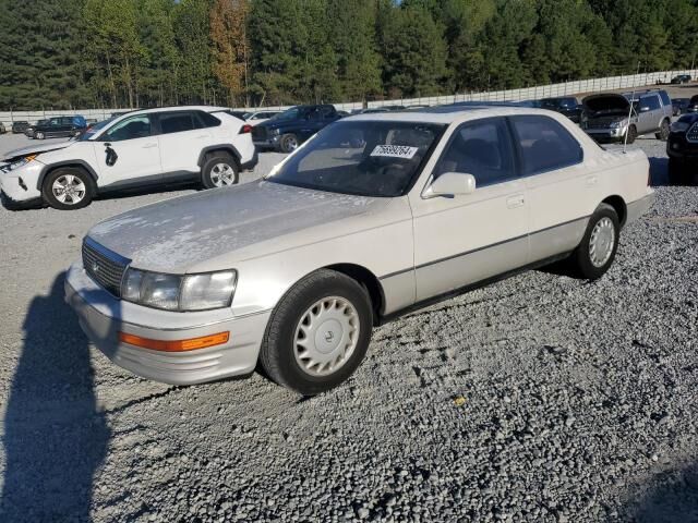 Lexus LS