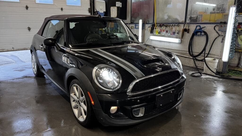 MINI Cooper Convertible