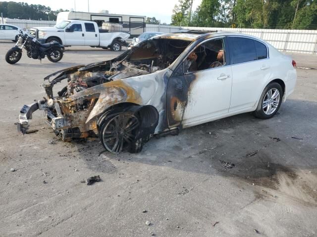 Infiniti Q40
