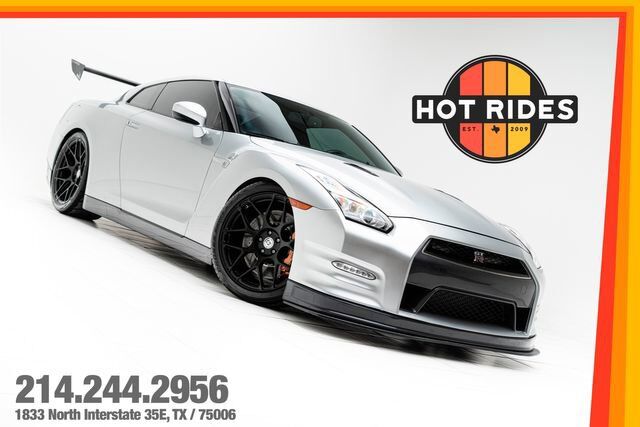 Nissan GT-R