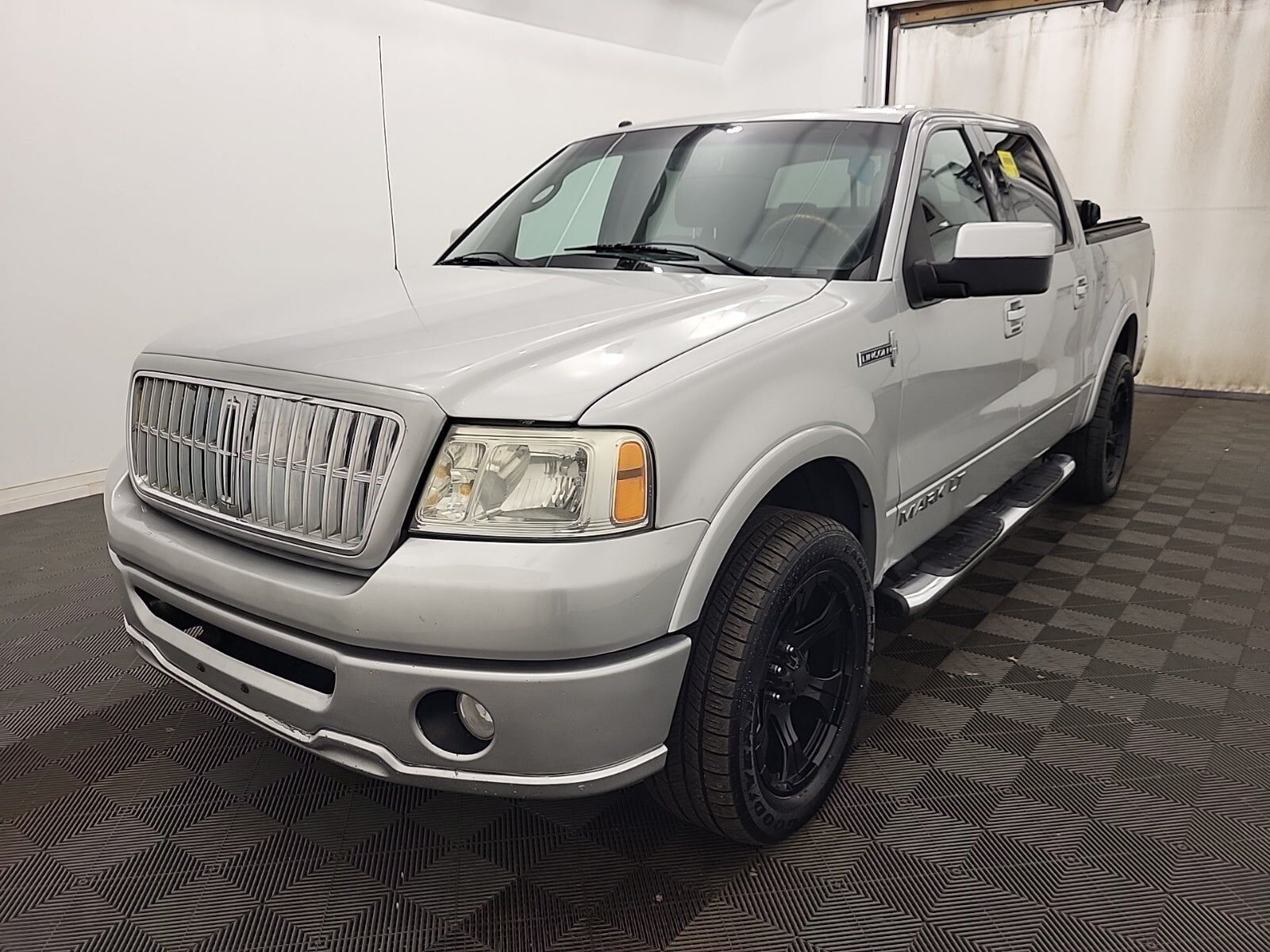 Lincoln Mark LT