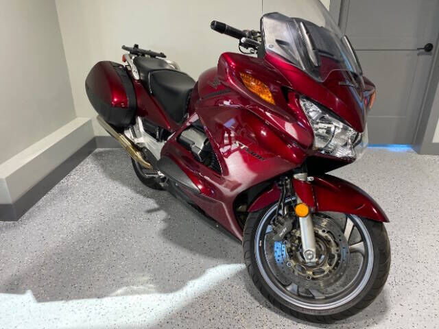 Honda ST1300A