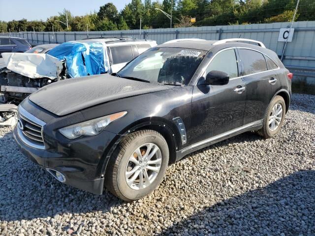 Infiniti QX70