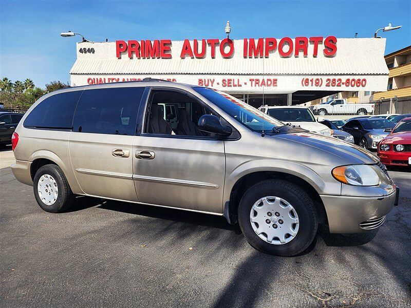 2003 CHRYSLER Town and Country