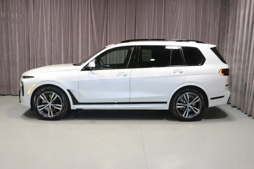 2024 BMW X7