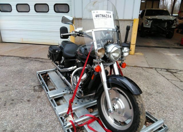 Honda VT1100C2 (SHADOW SABRE)