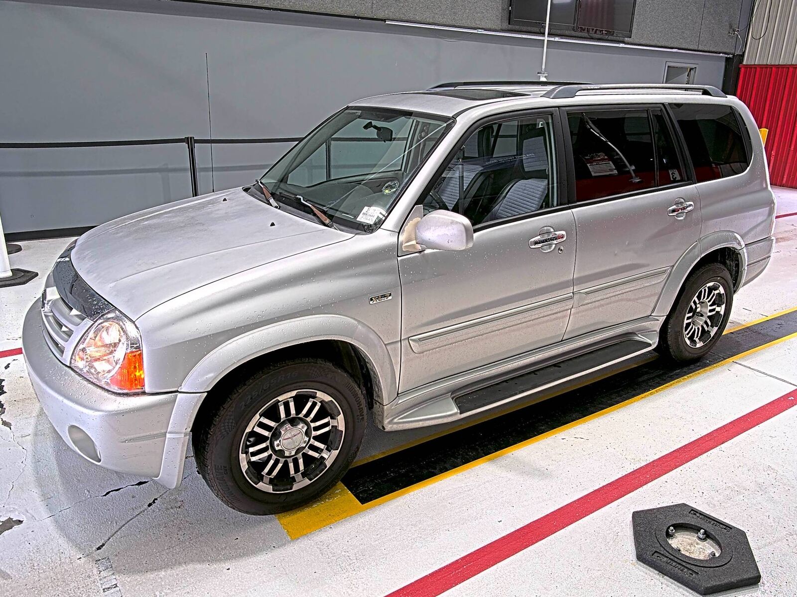 Suzuki XL7