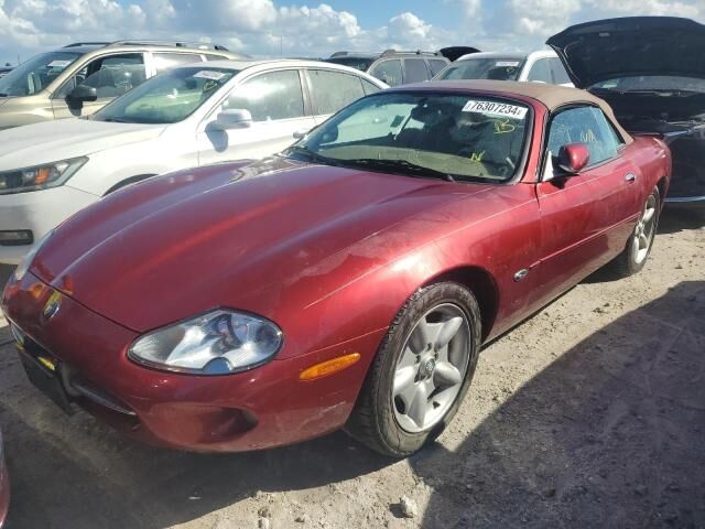 Jaguar XK8