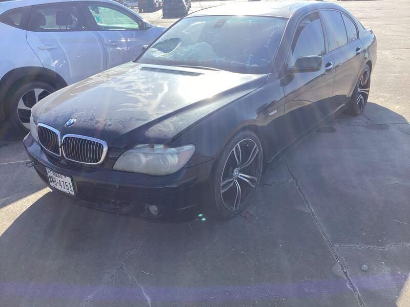 BMW 750i