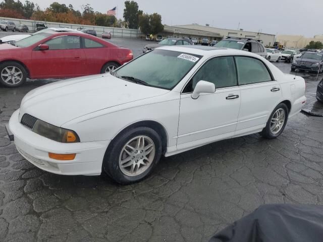 Mitsubishi Diamante