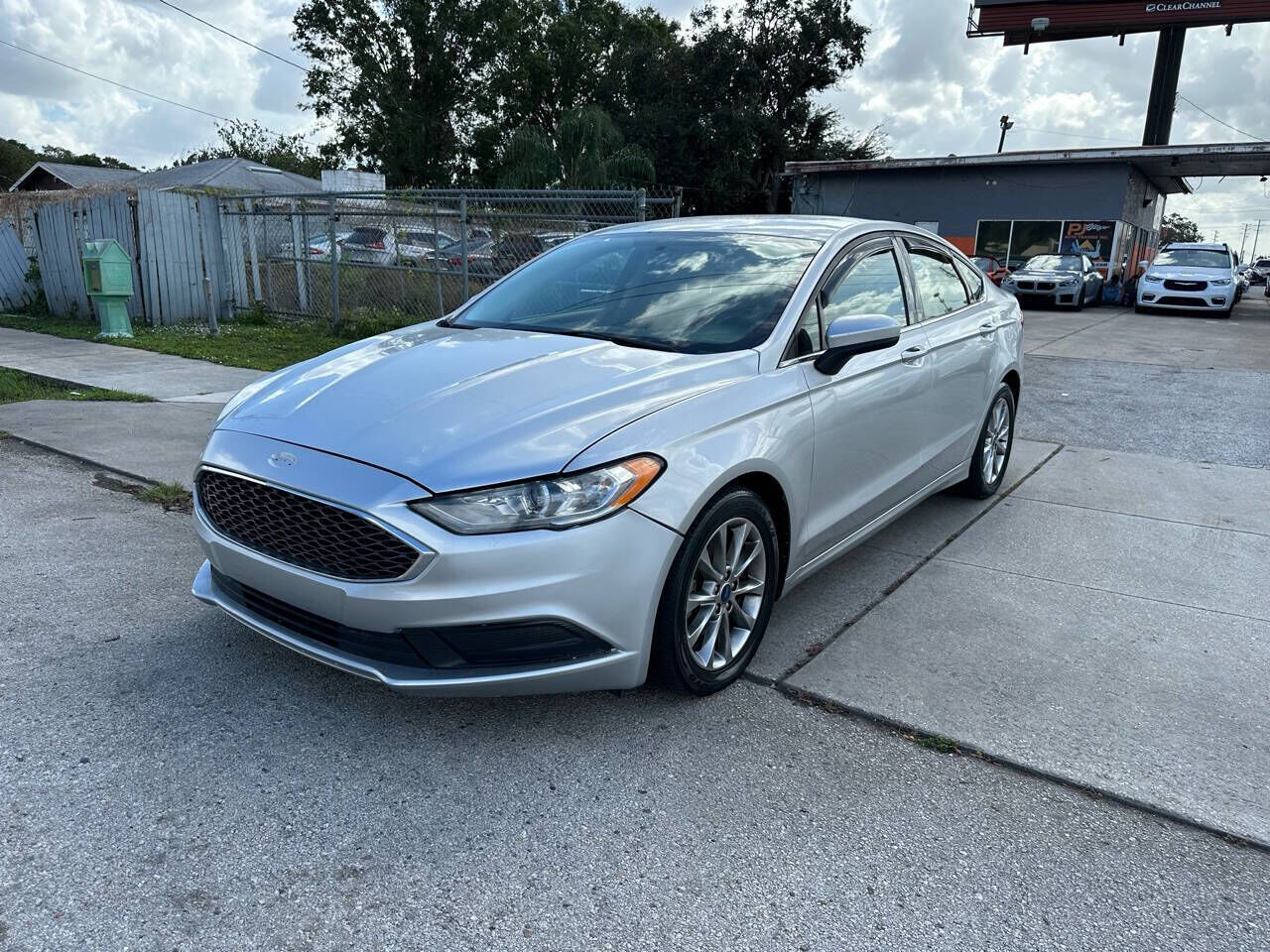 2017 FORD Fusion