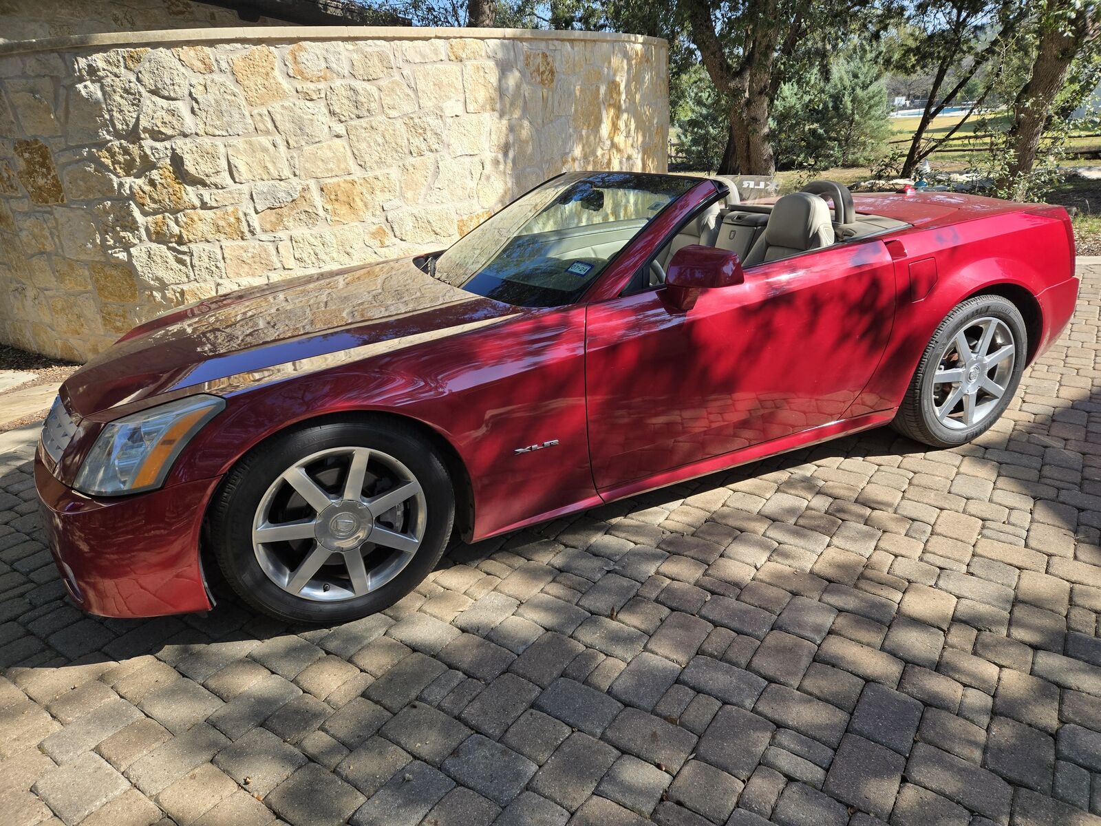 Cadillac XLR