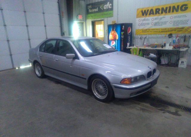 BMW 528i