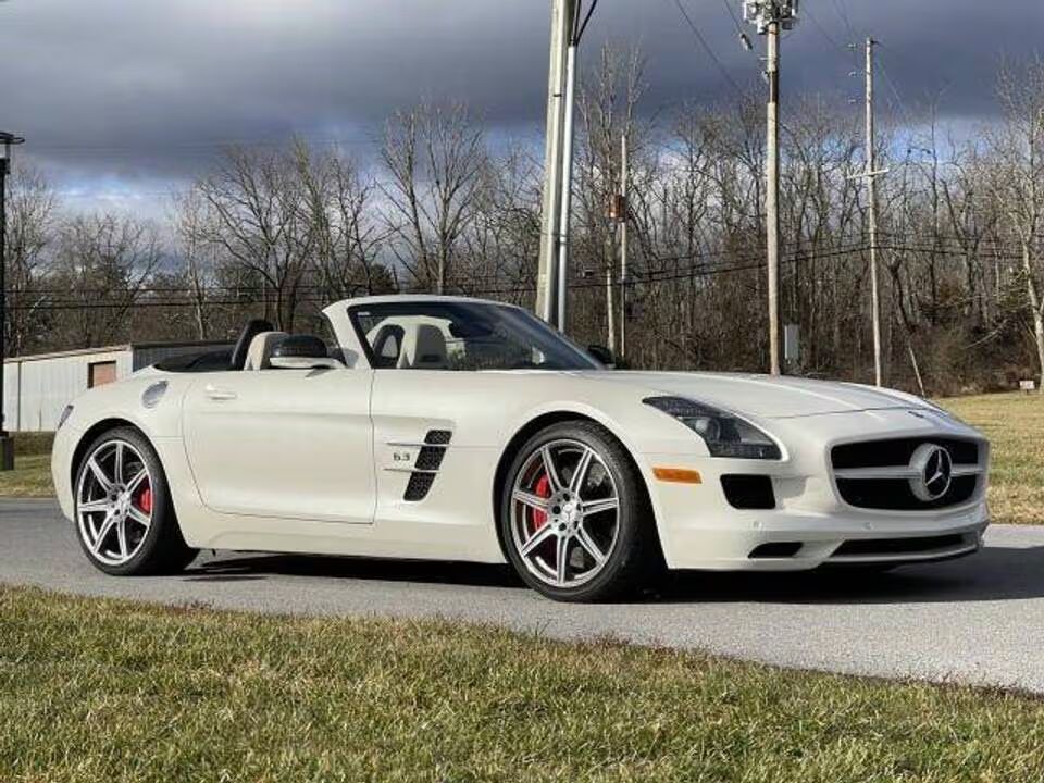 Mercedes-Benz SLS-Class