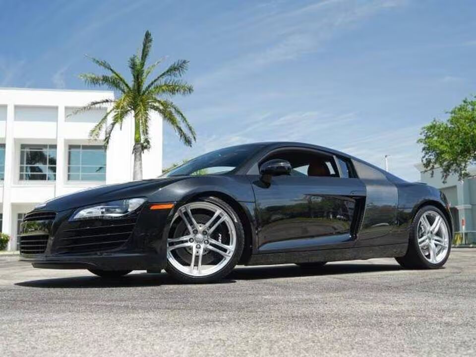 Audi R8