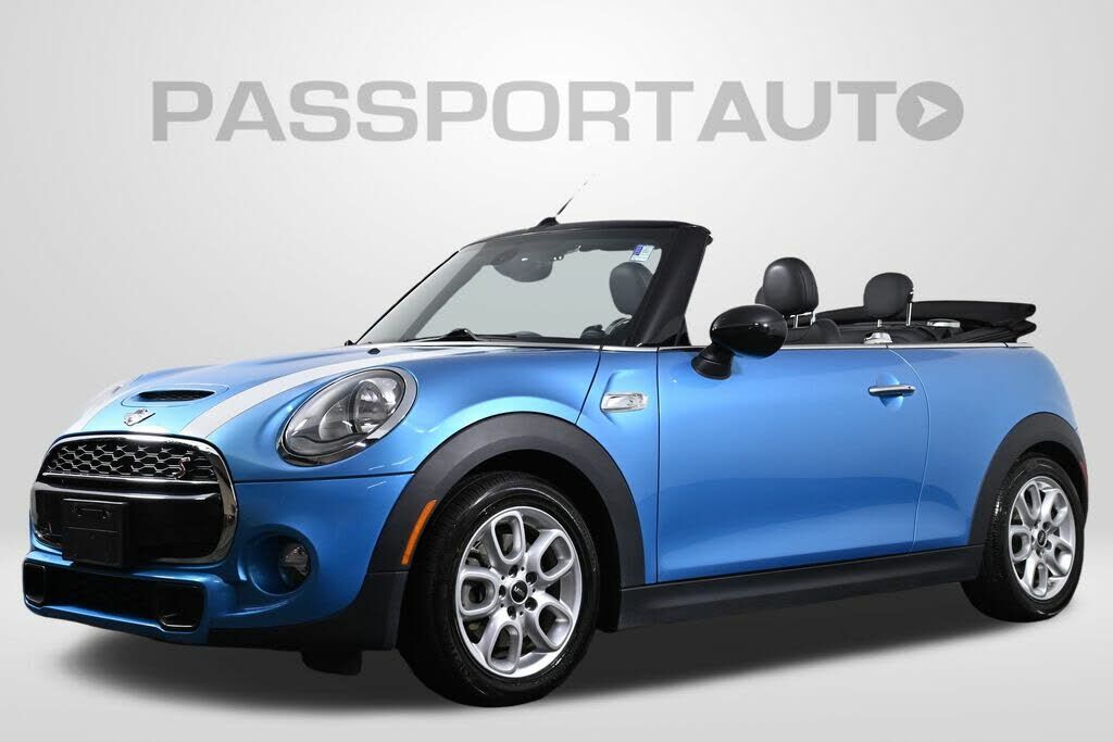 MINI Cooper Convertible