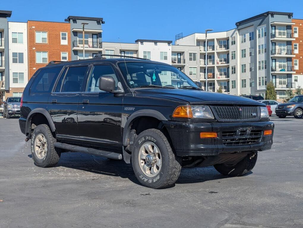 Mitsubishi Montero Sport